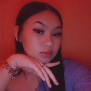 Meet your Posher, Azayla